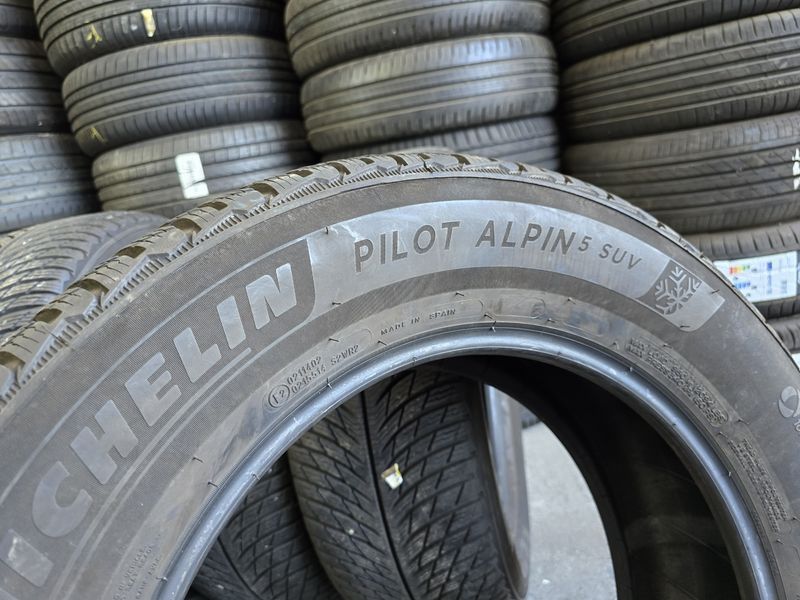 235/60/17 MICHELIN 4бр