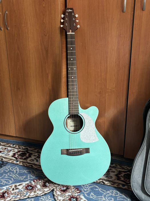 Гитара акустическая