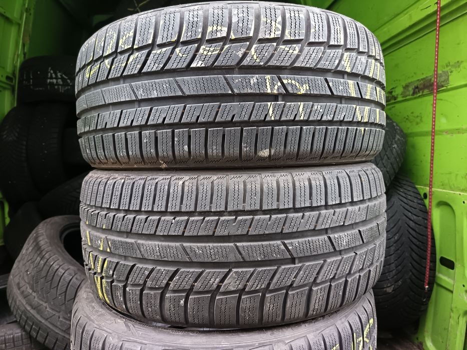 Anvelope MS iarna 225 40 18 și 245 35 18 toyo 7.5mm