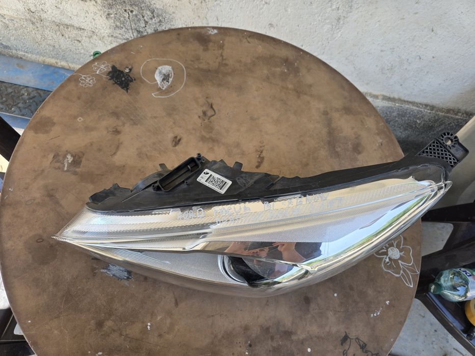 Ford Focus Bi-Xenon adaptive facelift 2017 ляв фар