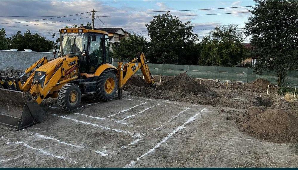 De vânzare buldoexcavator JCB 3CX cu picon și 4 cupe