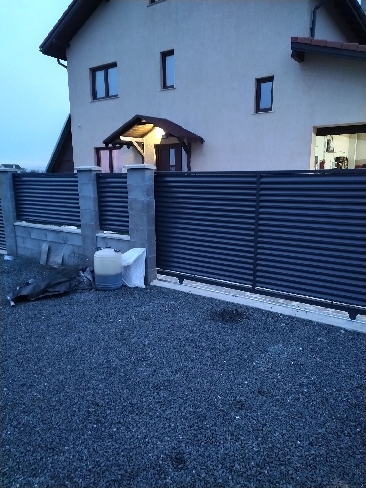 Sudor lacatus te pot ajuta atunci cand ai nevoie  !