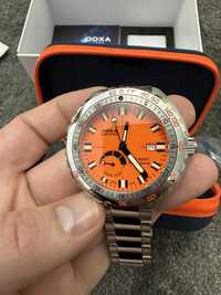 DOXA sub 4000t automatic