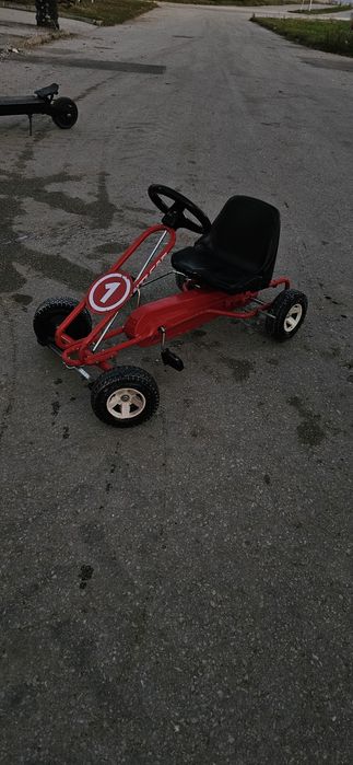 Ярка и здрава детска количка