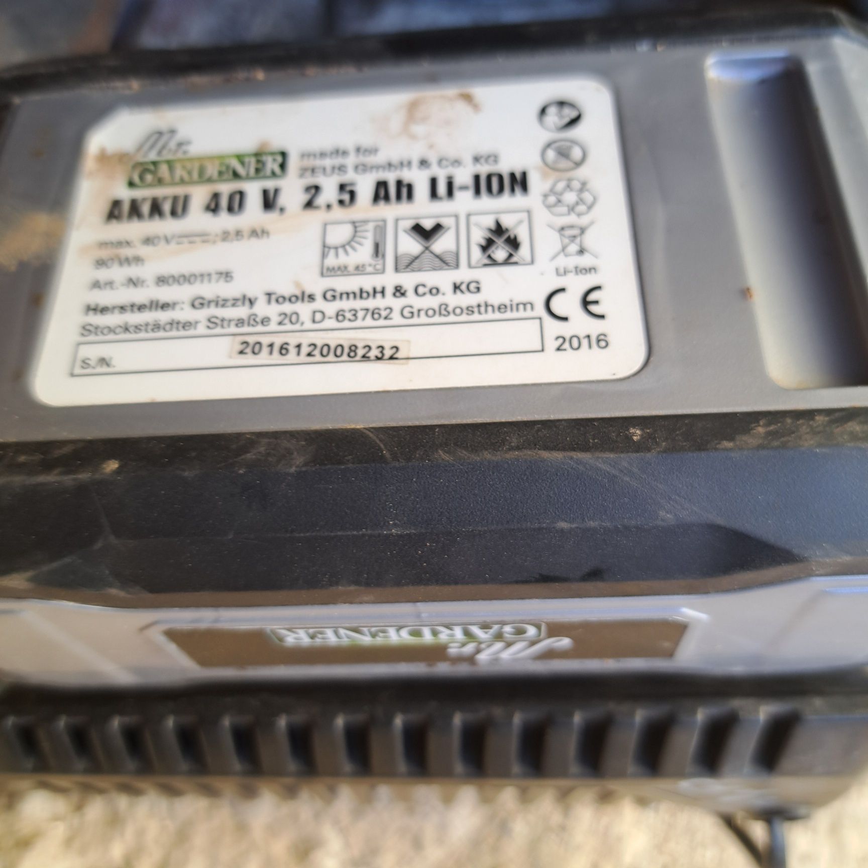 Încărcător Acumulator MGardener 40V