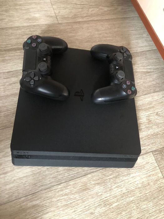 Продам плейстейшн 4 слим