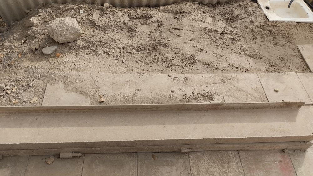 Продам швеллер 2штуки 2х таверный российский длина 2,20 ширена30см  тт