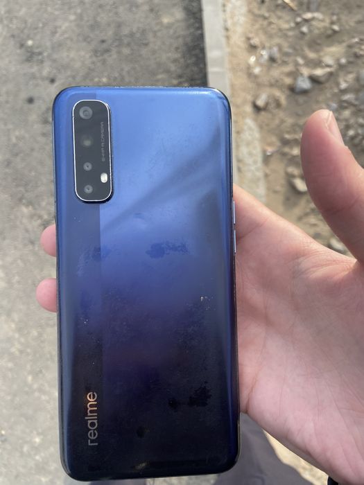 реалми 7 в идеале ни царапин ничего нет 64гб