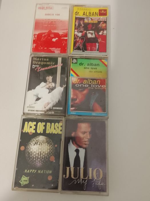 Vând Colecție 35 Casete in stare ca Noi