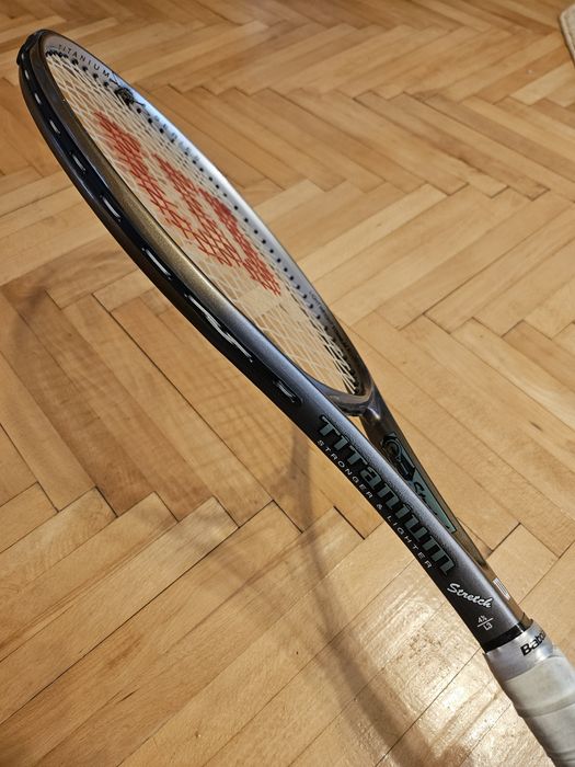 Racheta Wilson Titanium Stretch Ti cu husa