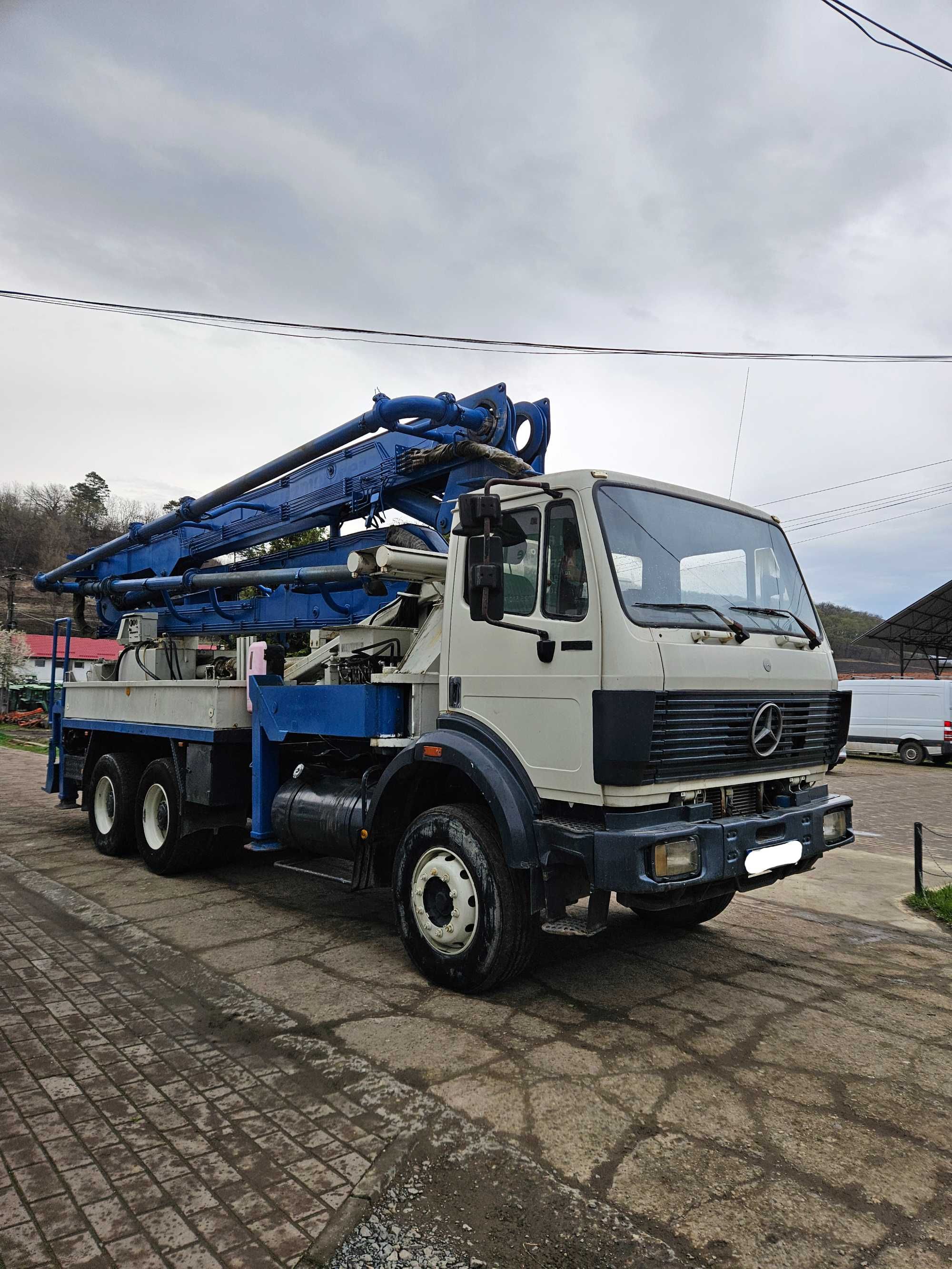 SCHIMB/Vand  Pompa de beton Mercedes SK Putzmeister MT32.4/125