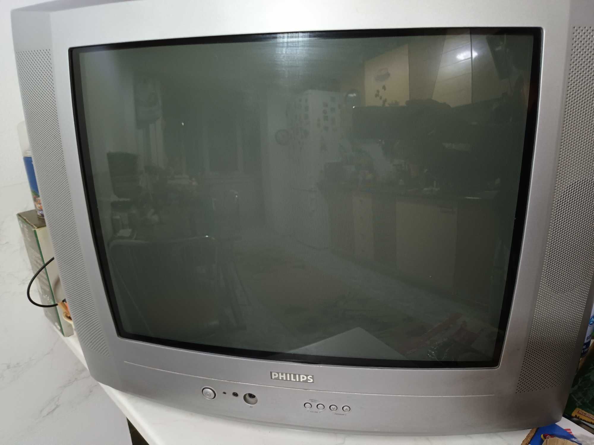 Vand televizor Philips cu tub, diagonala 52 cm
