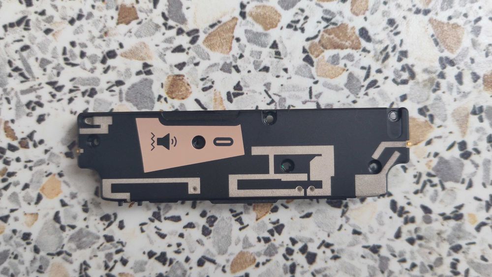 Dezmembrez Fairphone 4 pe piese / modul Camera, boxă, port USB-C