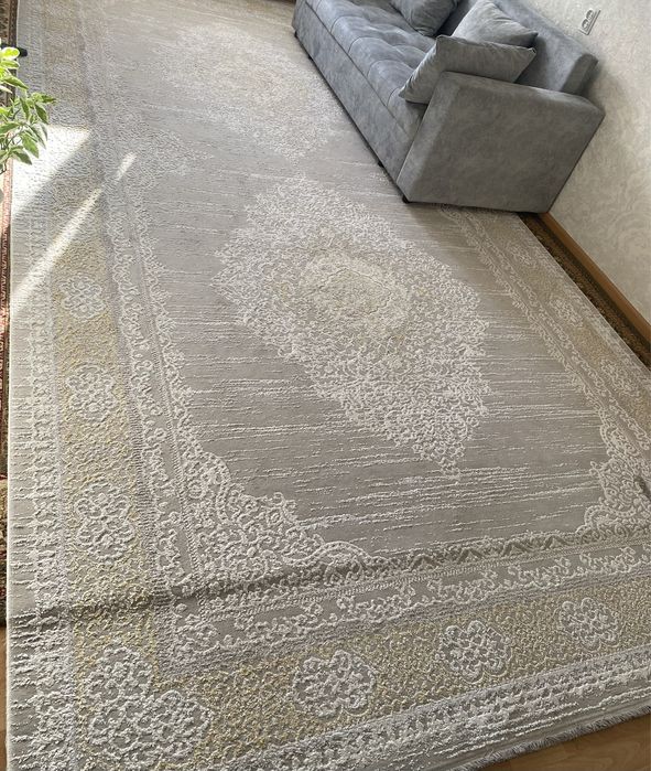 Продам ковер за хорош.цену