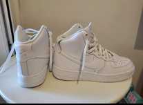 Sneakersi Nike Air Force One, mărime 41. Purtați de câteva ori