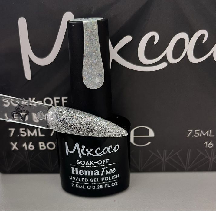 Продавам колекция от гел лакове MİXCOCO Всички са в отлично състояние.