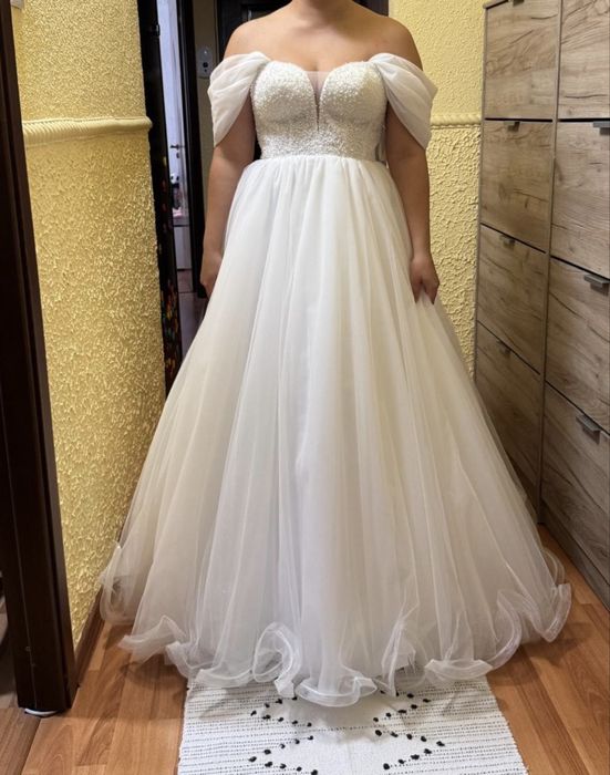 Rochie de mireasa A-line