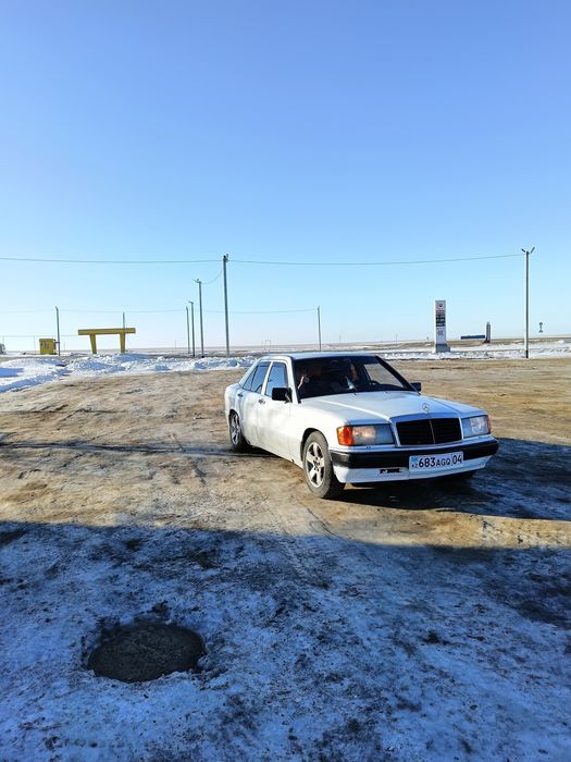 Мерс 190 об 2,3 карбюратор