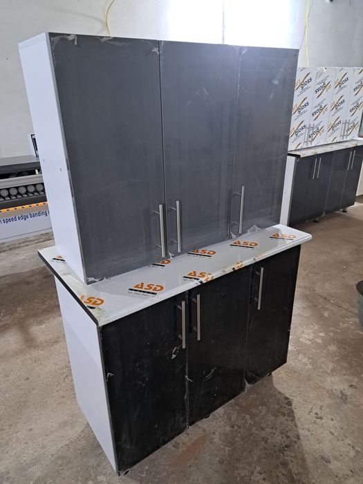 Мебель Кухонный гарнитур, отдельно кухонный стол