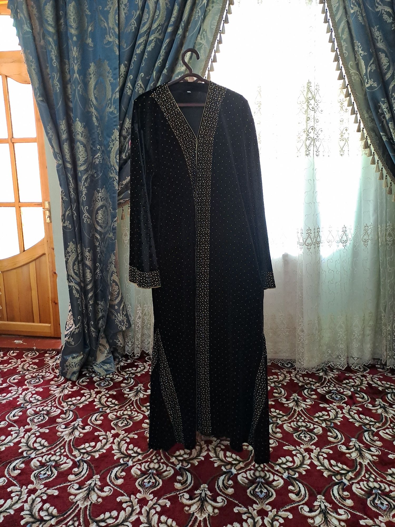 Abaya ko'ylak sotiladi