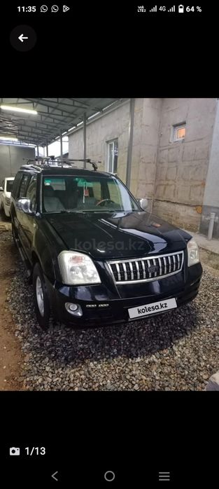 Автомобиль китайский джип сафари