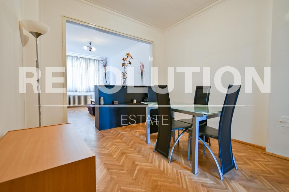 Дава се под наем Двустаен апартамент в София, Център - 78 кв.м за 700 € - Снимка #2