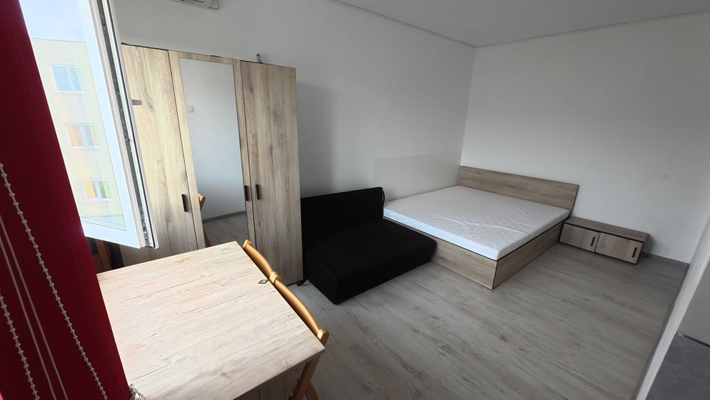 Garsoniera de vanzare