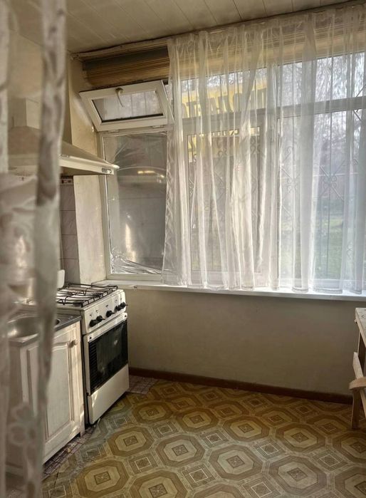 Ялангач м-в ,7 поликлиника  2/1/4