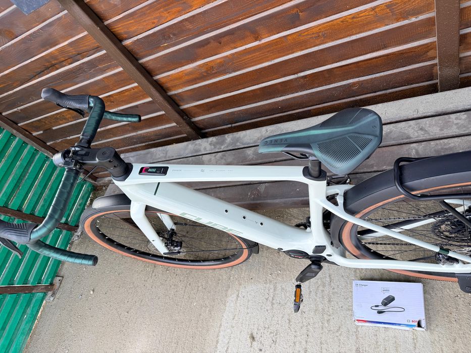 Cube nuroad hybrid 2025 noua