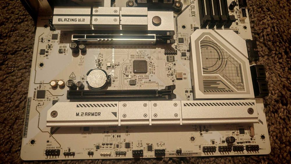 ASRock X870 Steel Legend + AMD Ryzen 7 7800X3D 96MB/120W/AM5