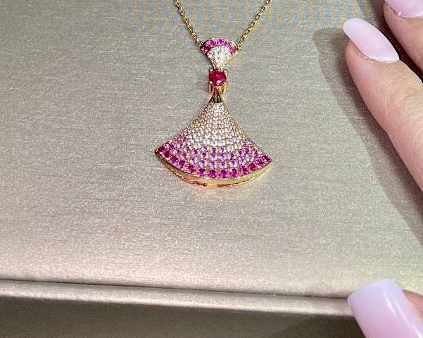 Элегантность в стиле BVLGARI