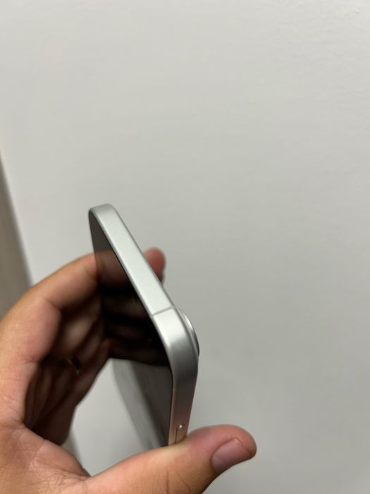 Iphone 16 128GB 5 cicluri 100%