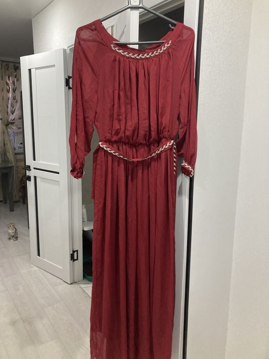 Продам платья срочно за 5000 тенге