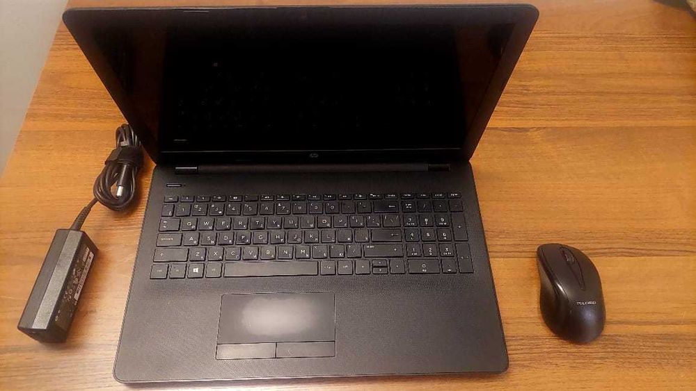 Продам Ноутбук Hp 15-rb006ur. Новая батарея, беспров. мышь