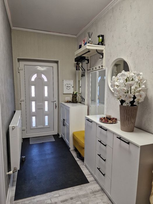 Casa individuala P+M, cu piscina si jacuzzi, la 20 min de Bucuresti