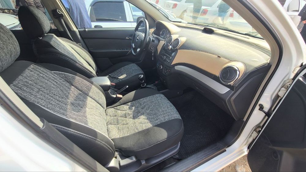 Nexia 3 / 2016 yil / 2 poz / kraska toza