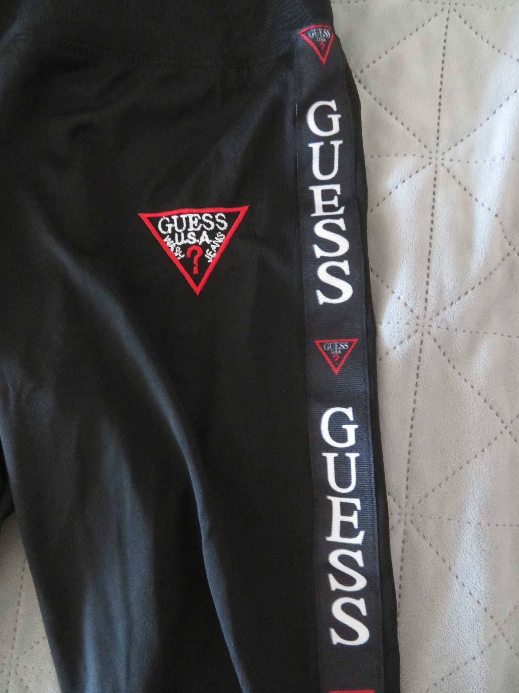 Чисто нов черен клин Guess, размер S
