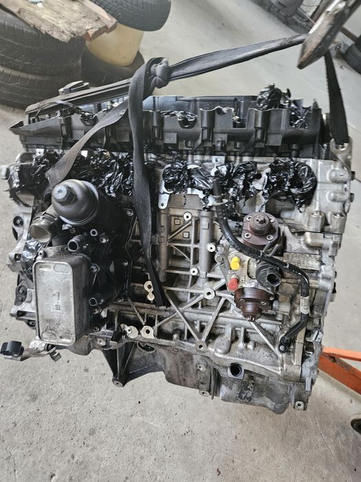 Vând motor BMW N57D30A