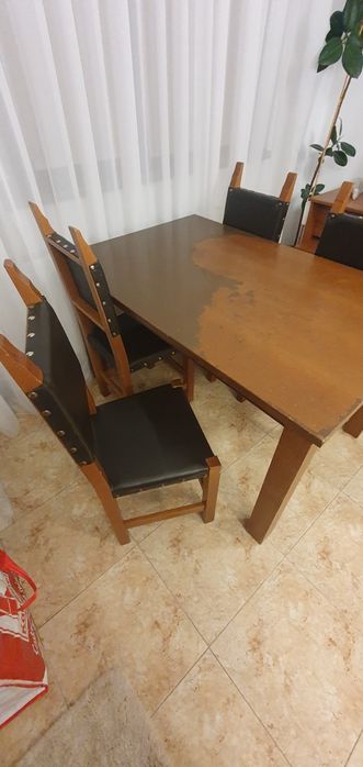 Masa bucatarie cu 4 scaune