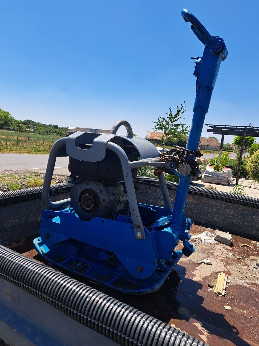 Talpa compactoare diesel weber 400 kg