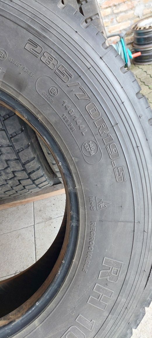 285/70 R19,5 Petlas M+S Tracțiune dot 2421