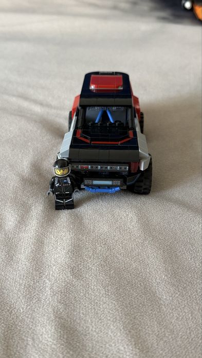 Lego Ford GT Heritage Edition + Bronco R (76905)