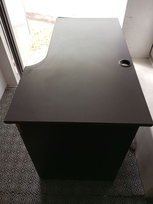 Vînd birou second-hand