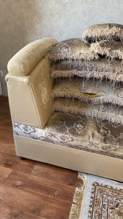 Угловой диван б/у