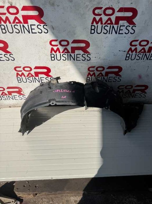 Carenaj roata dreapta fata NISSAN LEAF cod piesa 638425SK0A