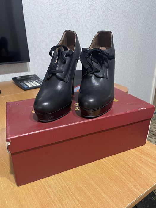 Обувь женская BELLE