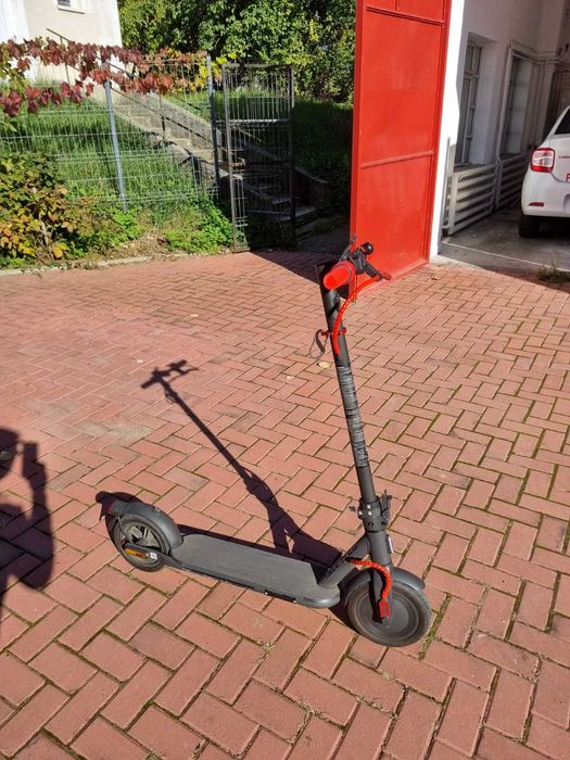 Trotineta electrica Xiaomi Electric Scooter 4(2024),10'',garantie 2026