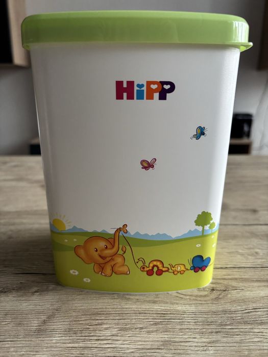 Кутия за адаптирано мляко