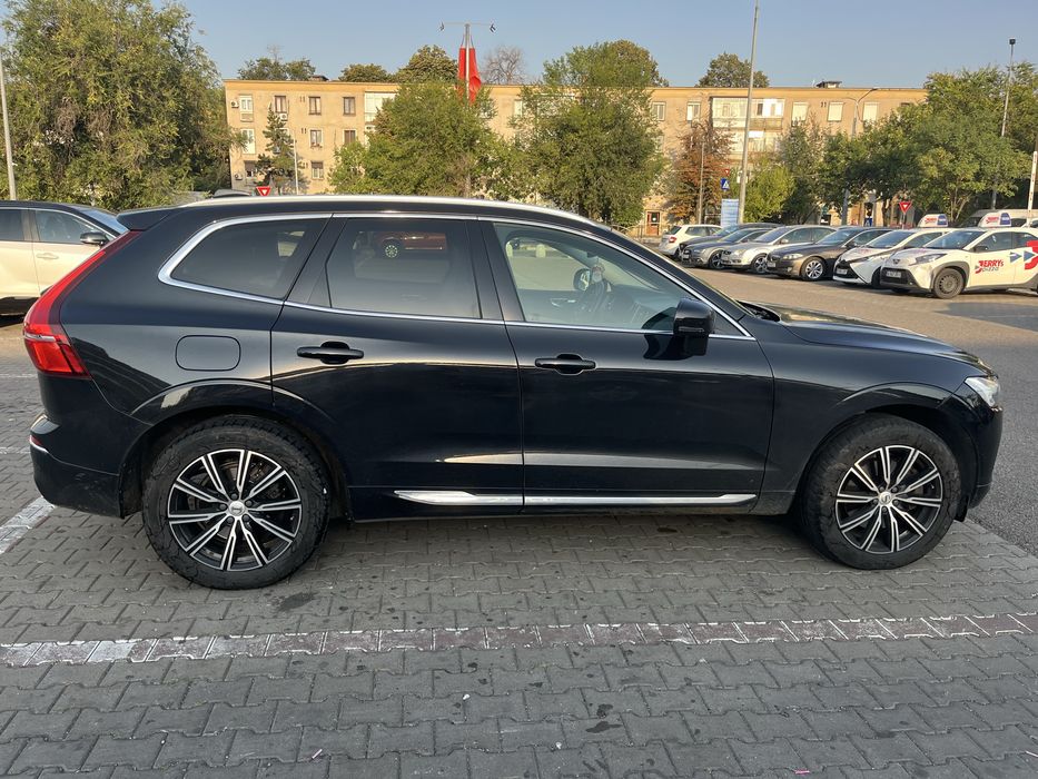 VolvoXC60 Inscription B4 diesel Mild Hybrid AT8 AWD, Onyx Black