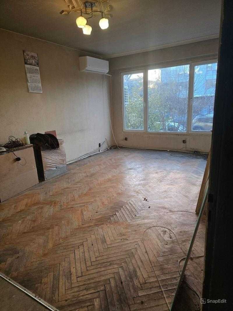 Тристаен апартамент в кв. Орландовци